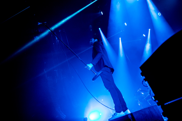 Kasabian @ Vorst Nationaal, picture 11, photographed by Dorien Goetschalckx - FrontView Magazine