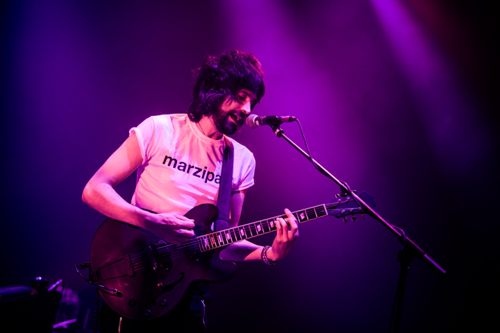 Kasabian @ Vorst Nationaal, picture 14, photographed by Dorien Goetschalckx - FrontView Magazine