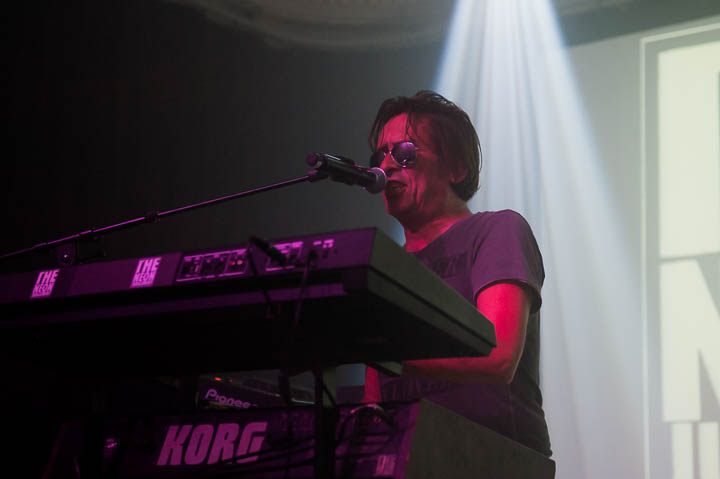 The Neon Judgement @ De Casino - Sint-Niklaas, picture 7, photographed by Davy Vissers - FrontView Magazine