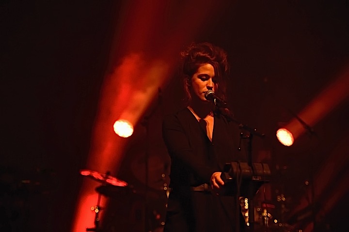 Selah Sue @ Ancienne Belgique, picture 1, photographed by Wim Patry - FrontView Magazine