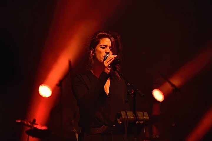 Selah Sue @ Ancienne Belgique, picture 4, photographed by Wim Patry - FrontView Magazine