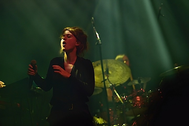 Selah Sue @ Ancienne Belgique, picture 11, photographed by Wim Patry - FrontView Magazine