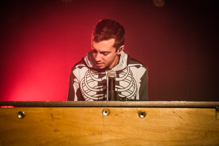 21 Pilots @ Trix Club, picture 4, photographed by Tom Stessens - FrontView Magazine