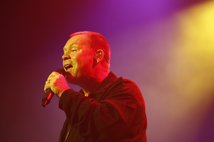 UB40 @ 013 @ 013 Tilburg, picture 5, photographed by Marc Stoffels - FrontView Magazine
