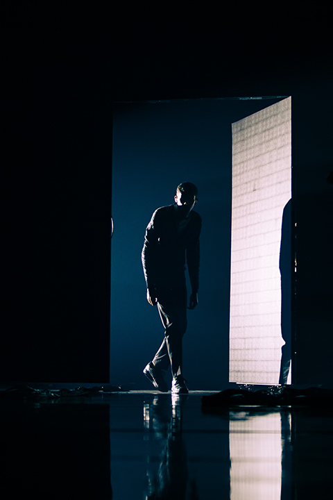 Stromae @ Paleis 12, picture 1, photographed by Elke Briers - FrontView Magazine