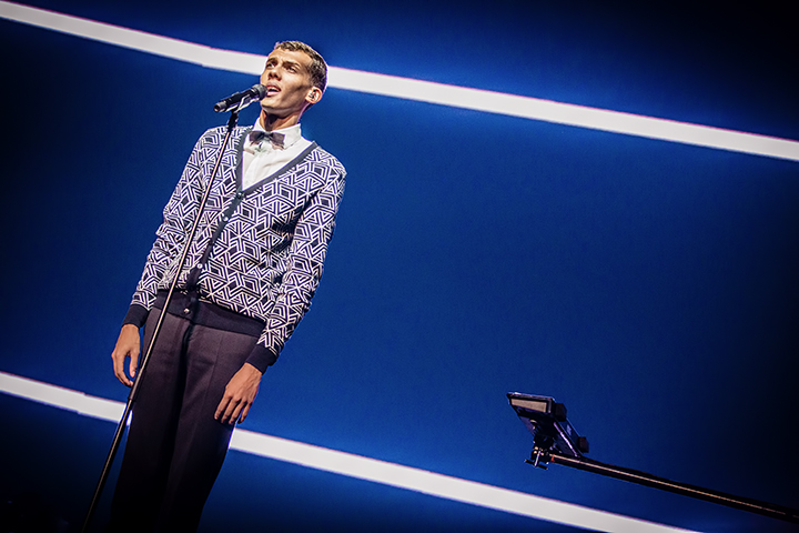 Stromae @ Paleis 12, picture 6, photographed by Elke Briers - FrontView Magazine