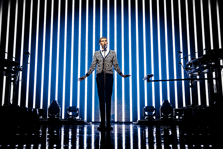 Stromae @ Paleis 12, picture 14, photographed by Elke Briers - FrontView Magazine