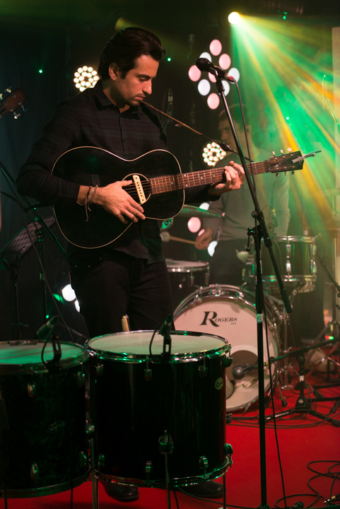 Dotan @ Qube QMusic, foto 3, foto's door Johan Van Buggenhout - FrontView Magazine
