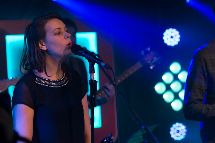 Dotan @ Qube QMusic, foto 12, foto's door Johan Van Buggenhout - FrontView Magazine