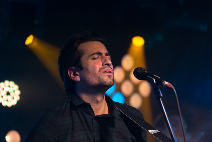 Dotan @ Qube QMusic, foto 29, foto's door Johan Van Buggenhout - FrontView Magazine