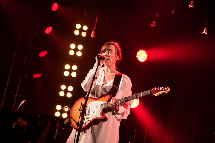 Radio 1 sessie - Kris De Bruyne @ Trix, picture 8, photographed by Dorien Goetschalckx - FrontView Magazine