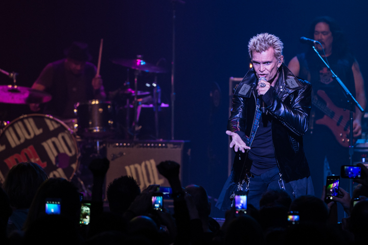 Billy Idol @ Koninklijk Circus, picture 9, photographed by Dorien Goetschalckx - FrontView Magazine