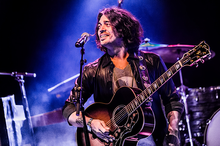 Waylon @ Mezz Breda, picture 3, photographed by Elke Briers - FrontView Magazine