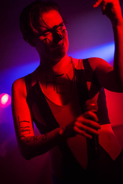 Kenji Minogue @ Muzikodroom Hasselt, foto 7, foto's door Alexander Eyckmans - FrontView Magazine