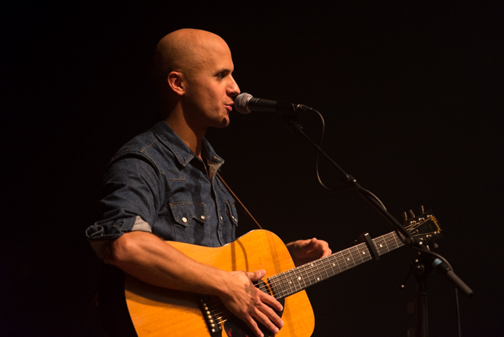 Milow @ AB Brussel, foto 19, foto's door Johan Van Buggenhout - FrontView Magazine