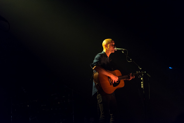 Milow @ AB Brussel, foto 20, foto's door Johan Van Buggenhout - FrontView Magazine