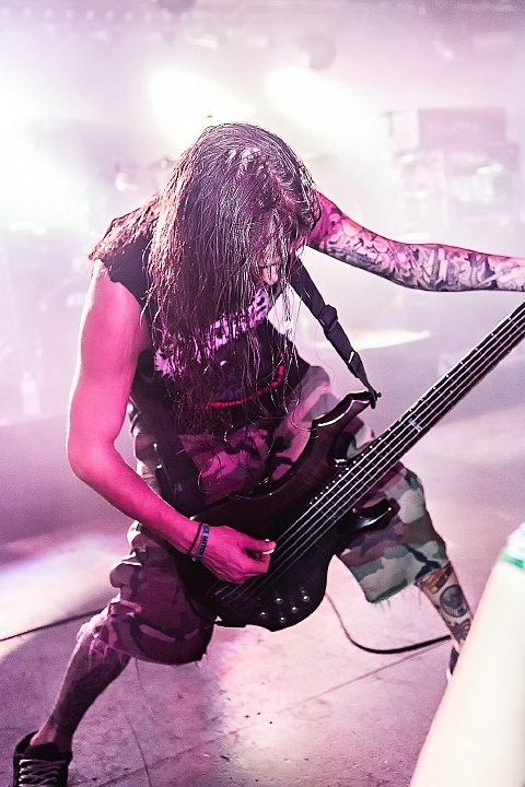 Suicide Silence @ Trix, foto 14, foto's door Edwin Houdevelt - FrontView Magazine