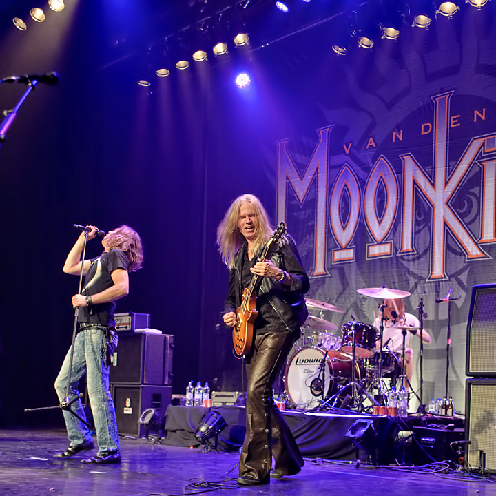 VandenBerg's Moonkings @ Bilzen, picture 5, photographed by Paul Nouwen - FrontView Magazine