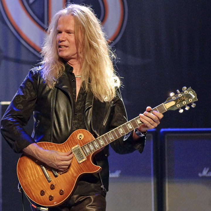 VandenBerg's Moonkings @ Bilzen, picture 7, photographed by Paul Nouwen - FrontView Magazine