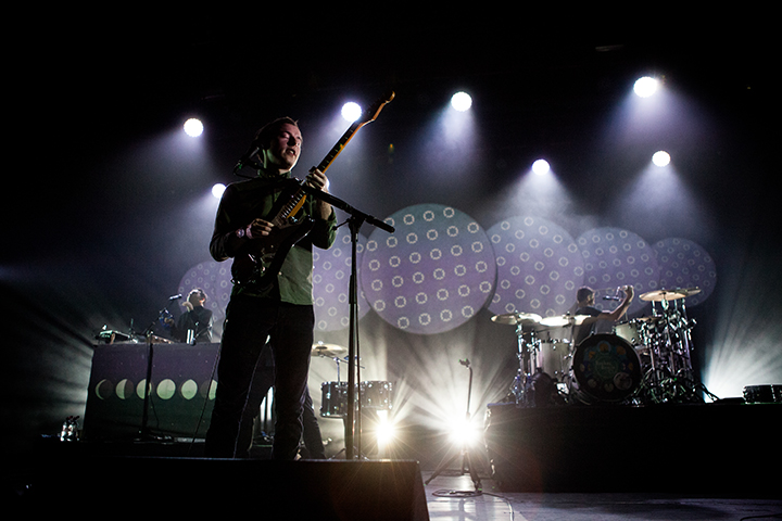 Bombay Bicycle Club @ Trix, picture 9, photographed by Kristof Hayen - FrontView Magazine