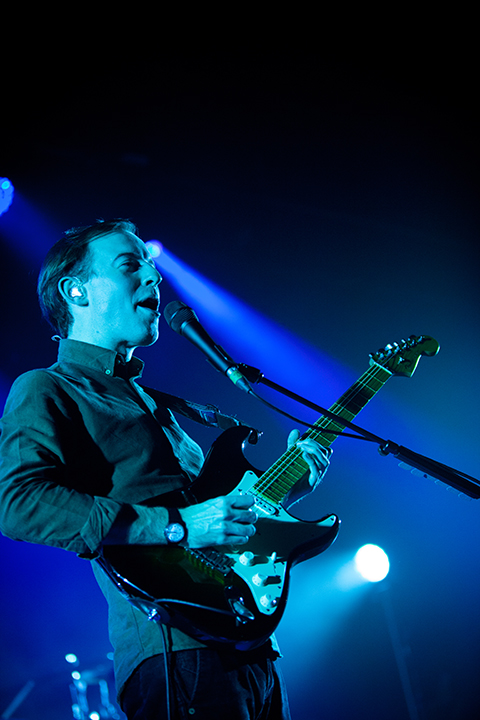 Bombay Bicycle Club @ Trix, picture 10, photographed by Kristof Hayen - FrontView Magazine