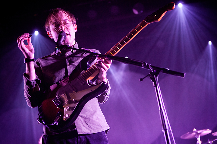 Bombay Bicycle Club @ Trix, picture 13, photographed by Kristof Hayen - FrontView Magazine