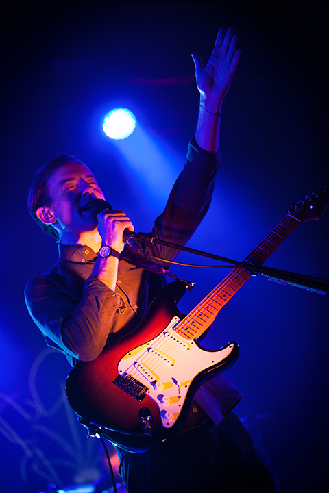 Bombay Bicycle Club @ Trix, picture 14, photographed by Kristof Hayen - FrontView Magazine
