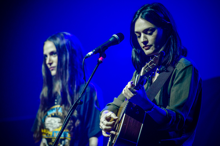 Angus & Julia Stone @ Koninklijk Circus, foto 3, foto's door Koen Van der Haegen - FrontView Magazine