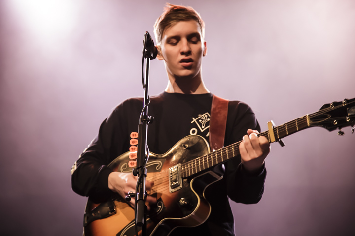 George Ezra @ Trix, picture 15, photographed by Tristan Herftijd - FrontView Magazine