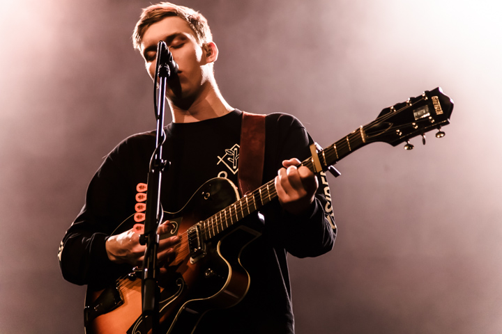 George Ezra @ Trix, picture 17, photographed by Tristan Herftijd - FrontView Magazine