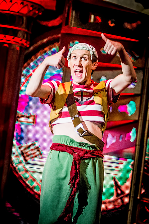 De Grote Sinterklaasshow 2014 @ Sportpaleis, foto 9, foto's door Elke Briers - FrontView Magazine