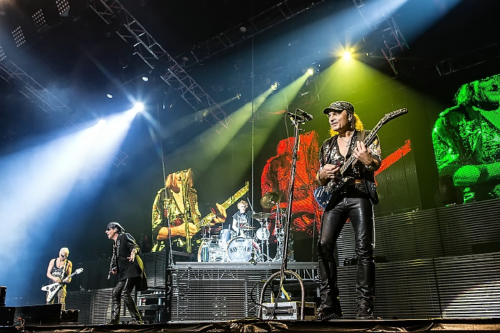 Scorpions @ Paleis 12, foto 32, foto's door Edwin Houdevelt - FrontView Magazine