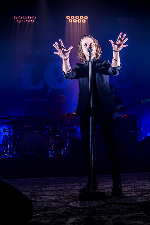 Julien Doré @ Ancienne Belgique, picture 4, photographed by Elke Briers - FrontView Magazine