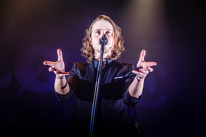 Julien Doré @ Ancienne Belgique, picture 5, photographed by Elke Briers - FrontView Magazine