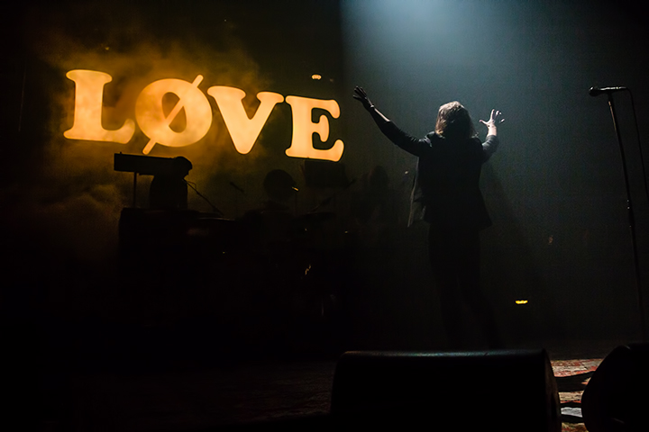 Julien Doré @ Ancienne Belgique, picture 8, photographed by Elke Briers - FrontView Magazine