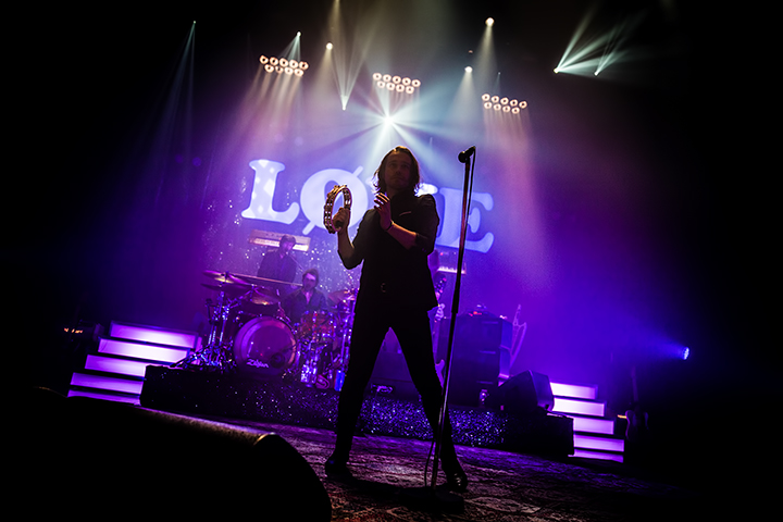 Julien Doré @ Ancienne Belgique, picture 18, photographed by Elke Briers - FrontView Magazine