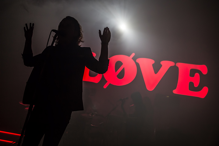 Julien Doré @ Ancienne Belgique, picture 23, photographed by Elke Briers - FrontView Magazine