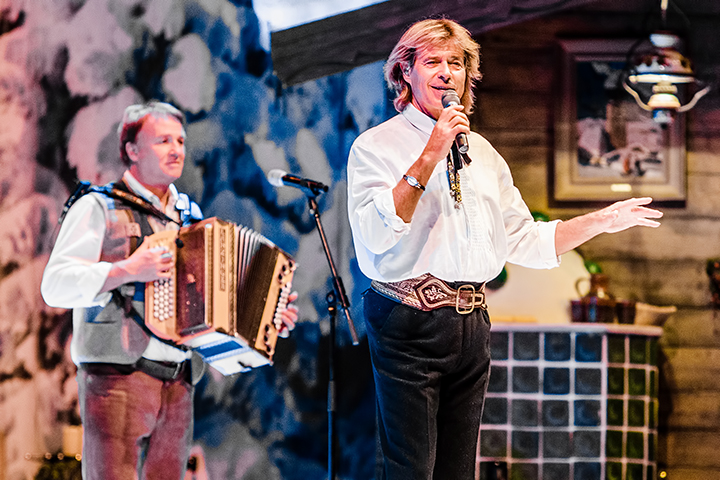 Hansi Hinterseer @ Ethias Arena, picture 9, photographed by Elke Briers - FrontView Magazine