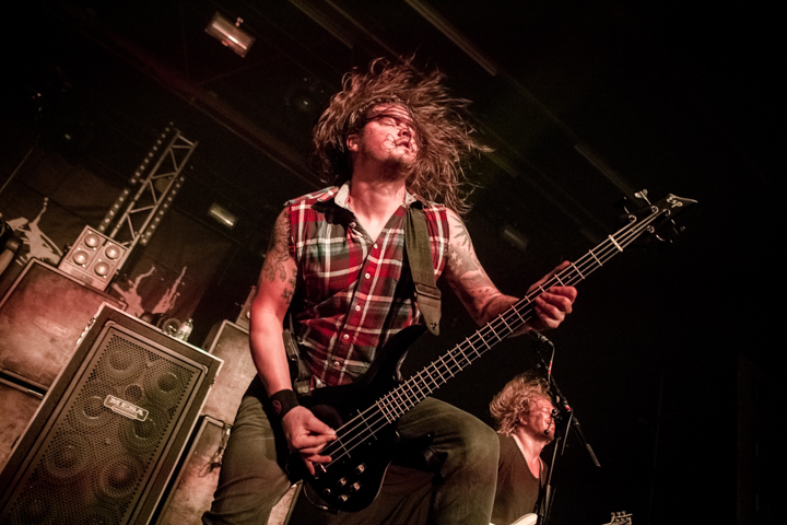 Heaven Shall Burn @ Brielpoort, picture 6, photographed by Dorien Goetschalckx - FrontView Magazine