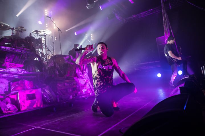 Parkway Drive @ Brielpoort, picture 15, photographed by Dorien Goetschalckx - FrontView Magazine