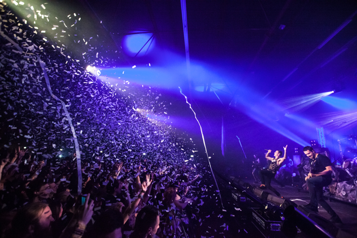 Parkway Drive @ Brielpoort, picture 19, photographed by Dorien Goetschalckx - FrontView Magazine