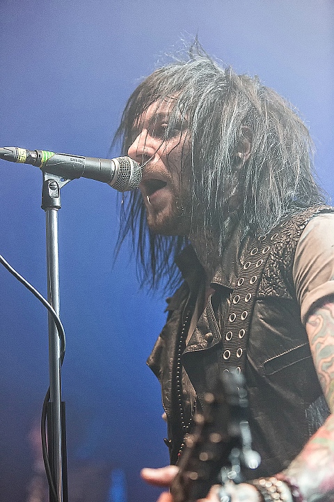 The Defiled @ De Kreun, picture 25, photographed by Edwin Houdevelt - FrontView Magazine