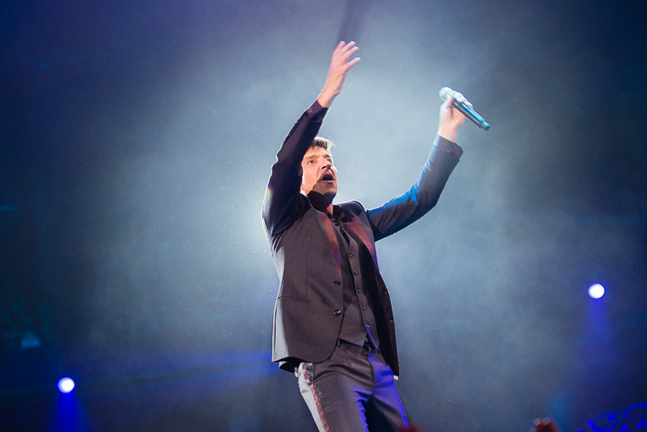 Clouseau Centraal @ Sportpaleis Antwerpen, picture 9, photographed by Dimitri Vanlommel - FrontView Magazine