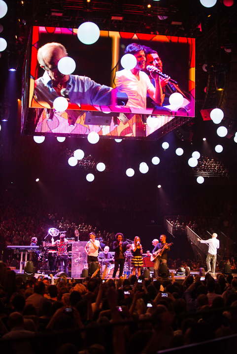 Clouseau Centraal @ Sportpaleis Antwerpen, picture 58, photographed by Dimitri Vanlommel - FrontView Magazine
