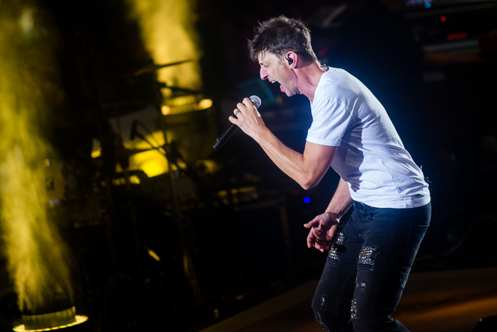 Clouseau Centraal @ Sportpaleis Antwerpen, picture 78, photographed by Dimitri Vanlommel - FrontView Magazine