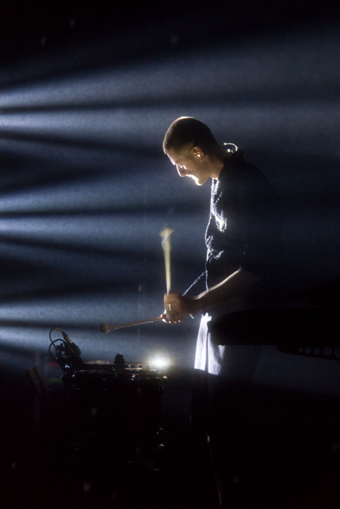 Ozark Henry @ Stadsschouwburg Sint-Niklaas, picture 10, photographed by Johan Van Buggenhout - FrontView Magazine