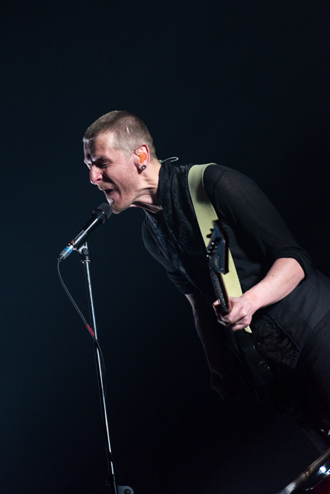Ozark Henry @ Stadsschouwburg Sint-Niklaas, picture 23, photographed by Johan Van Buggenhout - FrontView Magazine