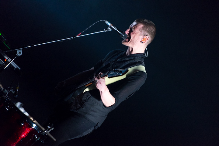 Ozark Henry @ Stadsschouwburg Sint-Niklaas, picture 24, photographed by Johan Van Buggenhout - FrontView Magazine
