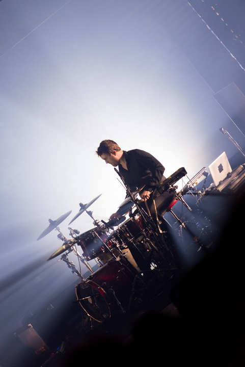 Ozark Henry @ Stadsschouwburg Sint-Niklaas, picture 45, photographed by Johan Van Buggenhout - FrontView Magazine
