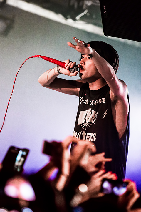 One Ok Rock @ Trix Club, picture 4, photographed by Elke Briers - FrontView Magazine